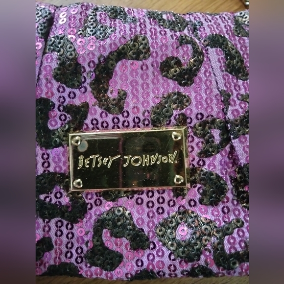 Small purple purse - Picture 3 of 4